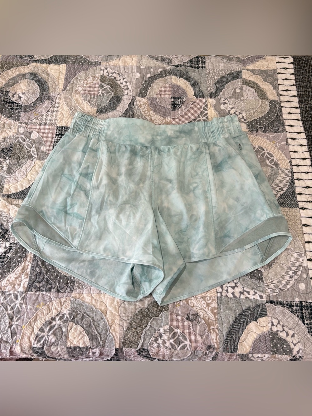 Lululemon Hotty Hot high rise running shorts - size 12 - 4” inseam - aqua tiedye